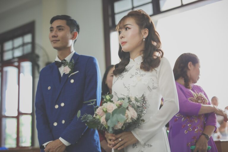 Groom bans dad’s affair partner and his ‘sometimes family’ from wedding, ‘he feels it’s unfair.’