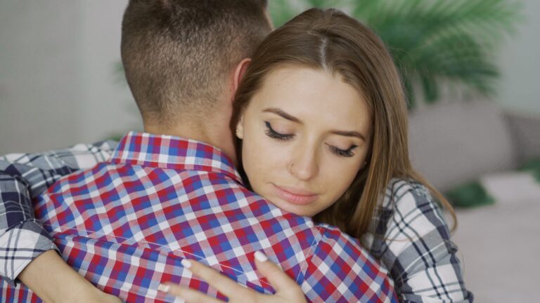 ‘AITA for telling my sister we’re strangers since she eloped and broke all contact with us?’
